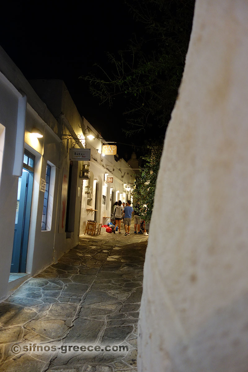 Natt promenad på Apollonia Sifnos