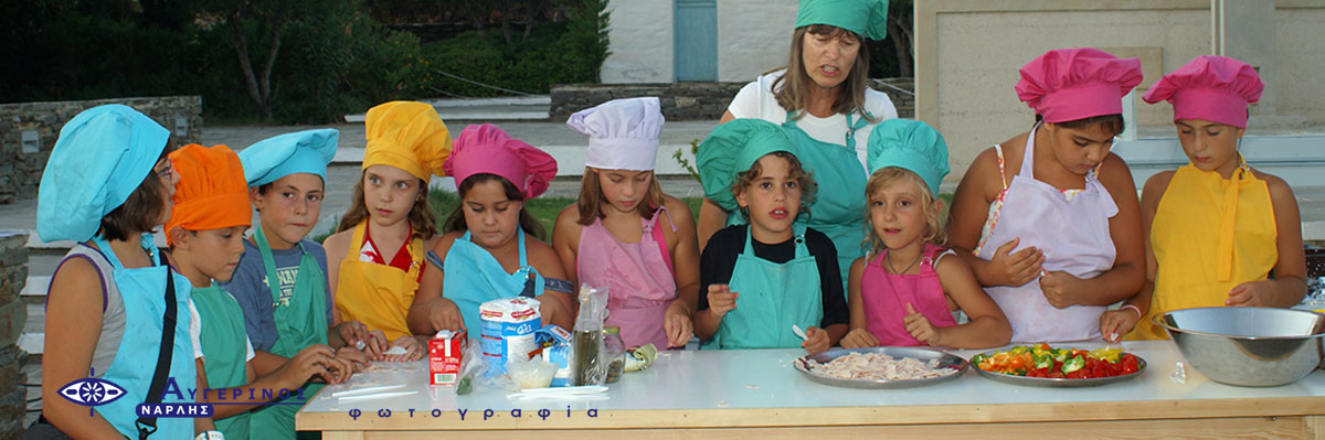 Barn matlagning på kykladiska Gastronomi Festival